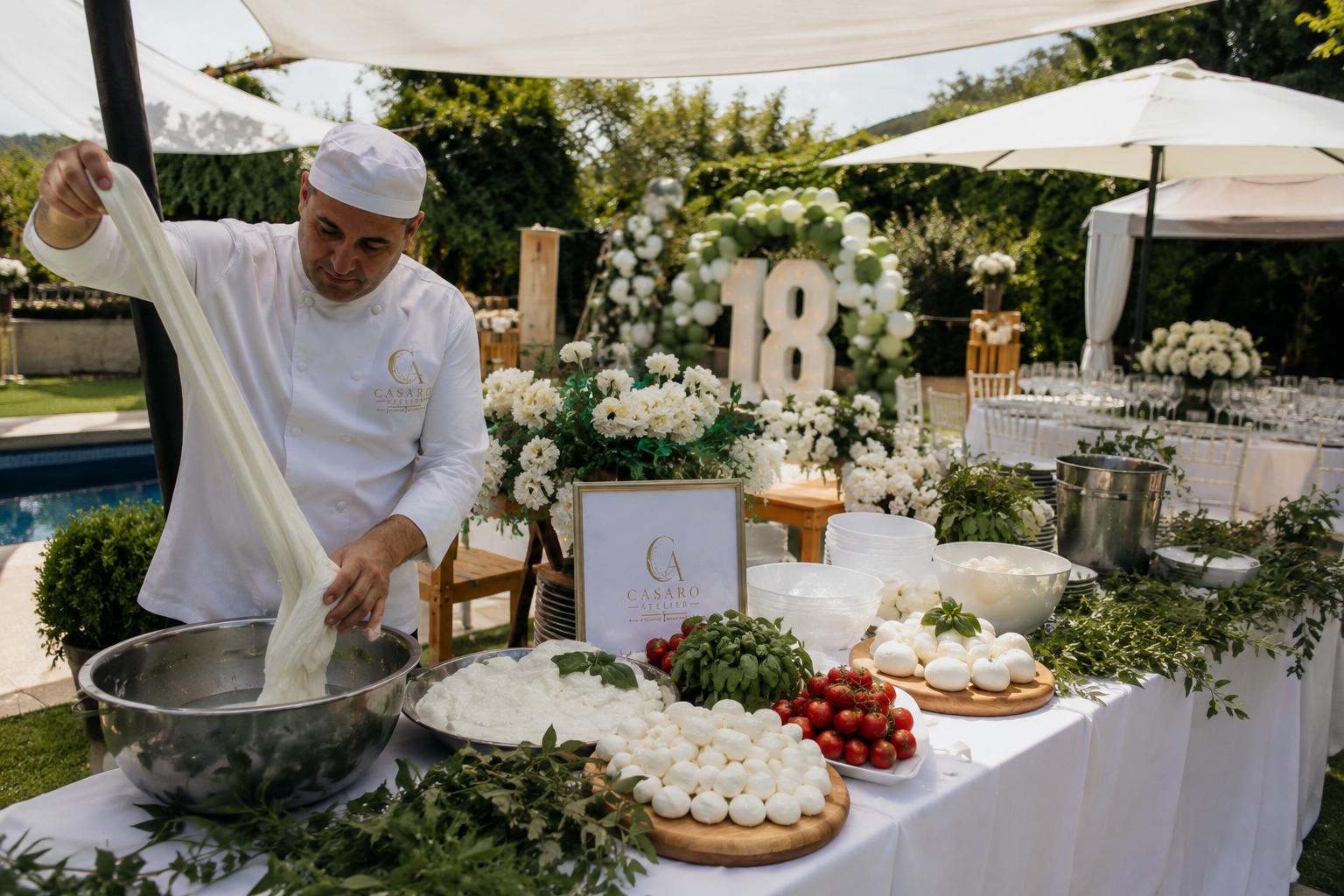 Degustazione privata di burrata e mozzarella in una sala elegante